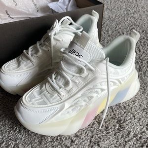 Kingseny Sneaker